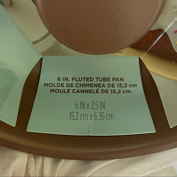 NWT Set of 4 Wilton Doughnut Fluted Tube Pans - Picture 5 of 5